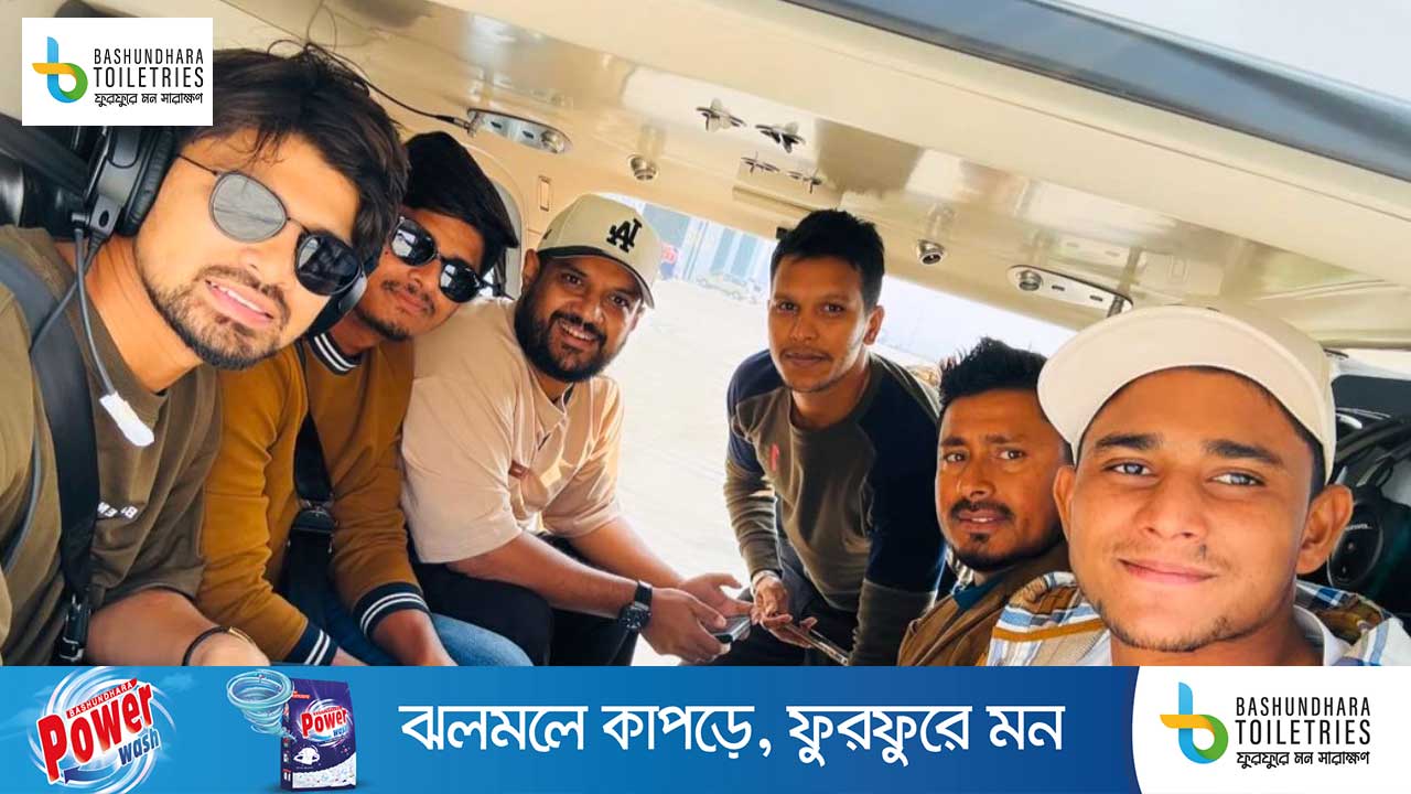 রংপুর রাইডার্স ঘুরে এসেছে নিজেদের রংপুর