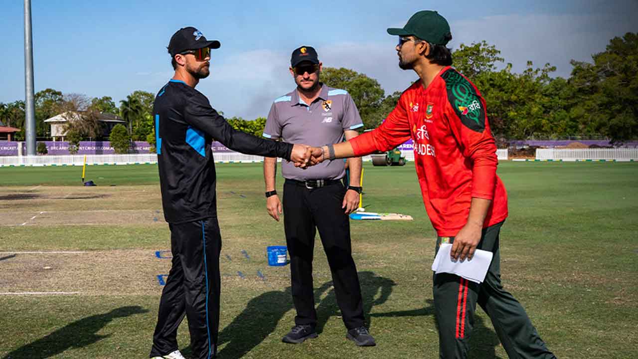 টস জিতে ব্যাটিংয়ে বাংলাদেশ