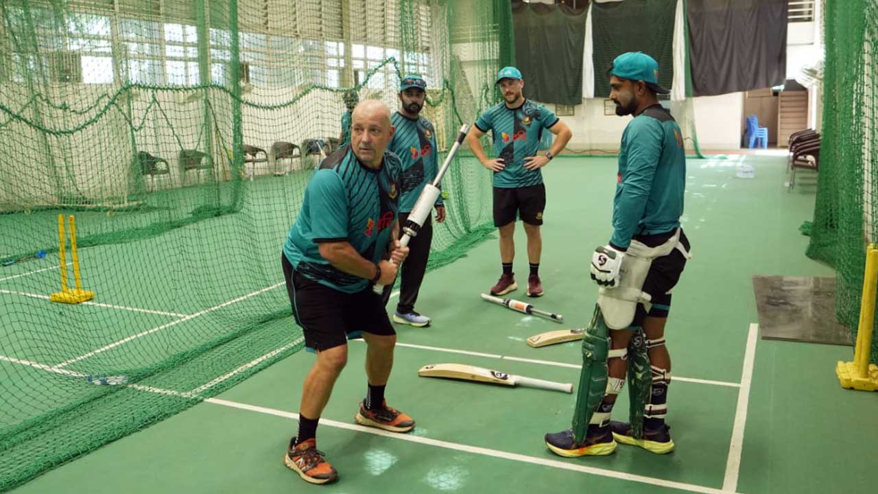 ‘বাংলাদেশের ক্রিকেটাররা ছোট গড়নের হলেও অনেক পাওয়ার আছে’