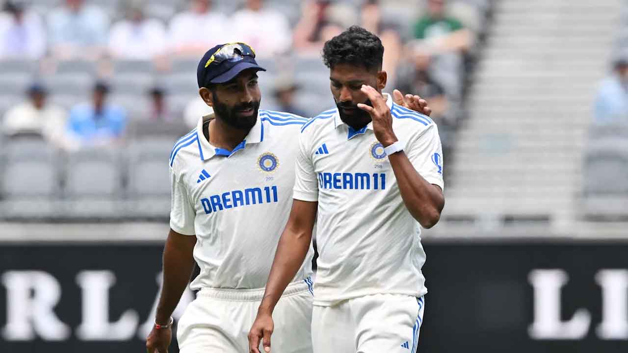 বুমরাহ না থাকলে কেন পারফরম্যান্স বেড়ে যায়, জানালেন সিরাজ