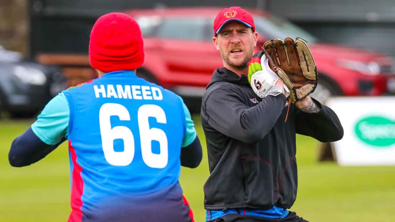 পুরোনো কোচকে নতুন করে ফেরাল আফগানিস্তান