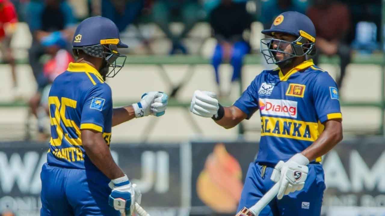 জিম্বাবুয়ের সামনে ৩০০ ছুঁই ছুঁই লক্ষ্য
