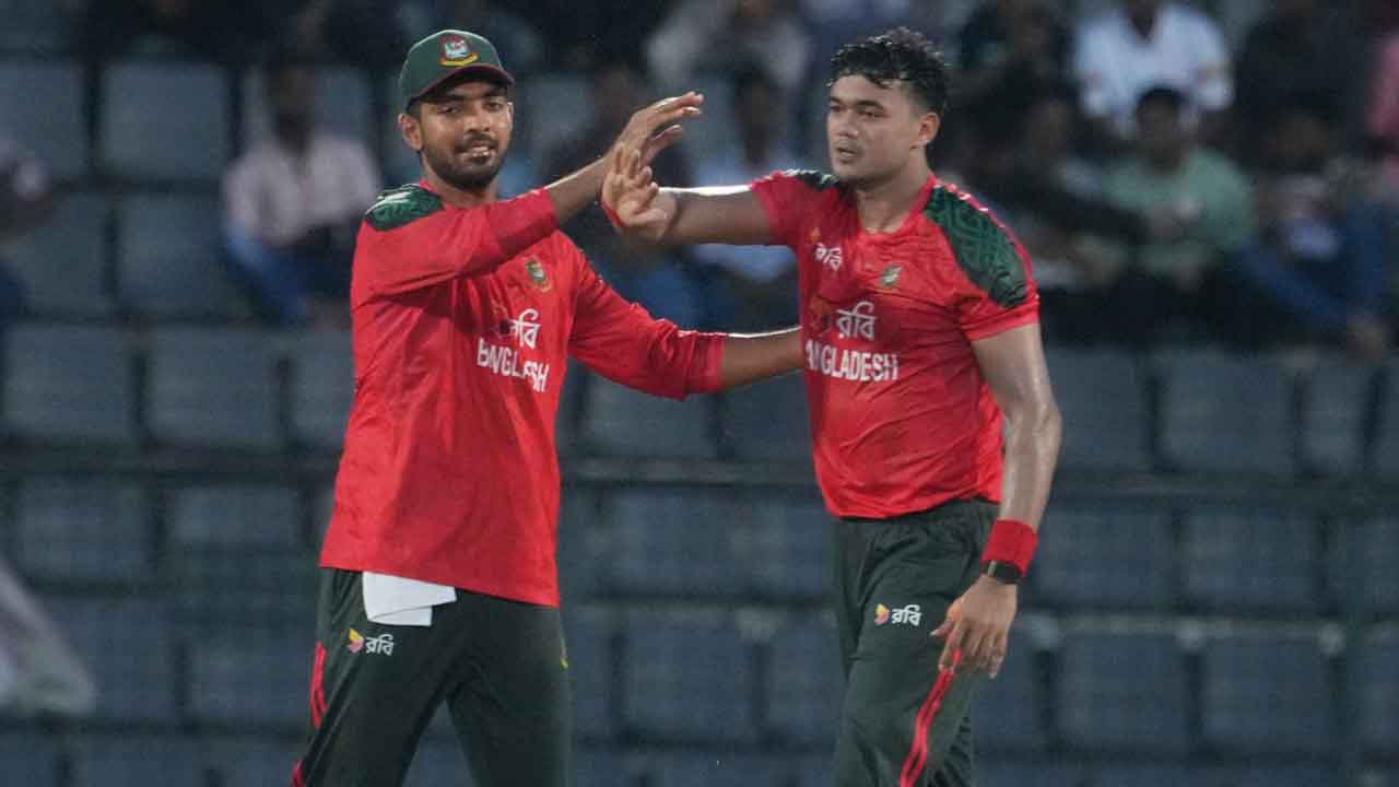 পাওয়ার প্লেতে দুর্দান্ত বাংলাদেশ
