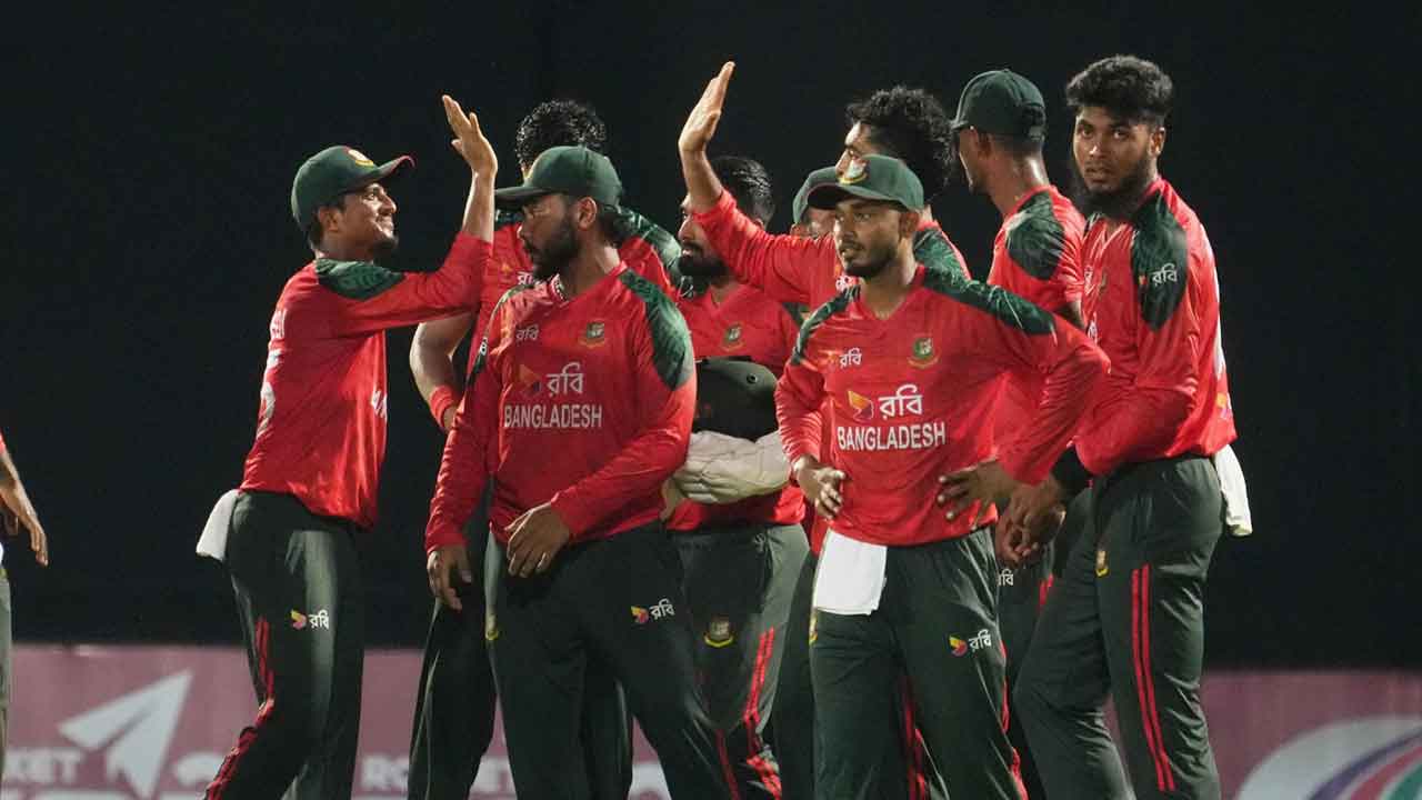 ৮০০ ছুঁয়ে যেখানে অনন্য বাংলাদেশ