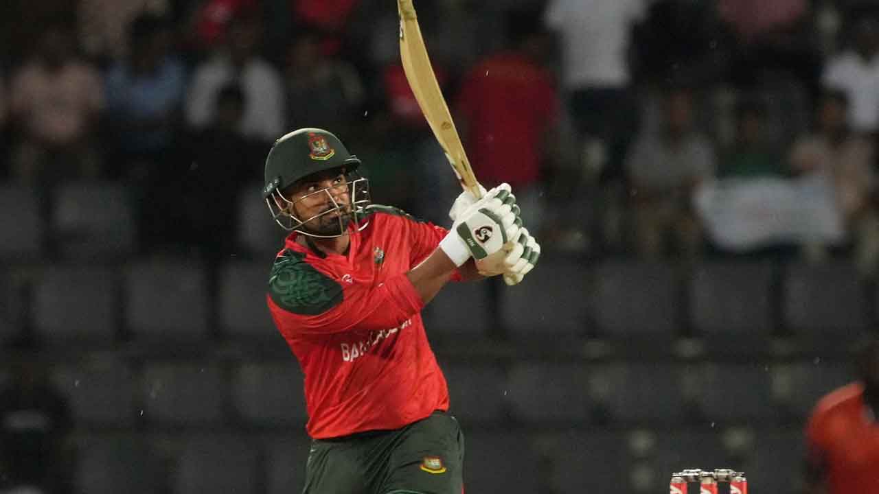 সাকিবকে টপকে চূড়ায় লিটন