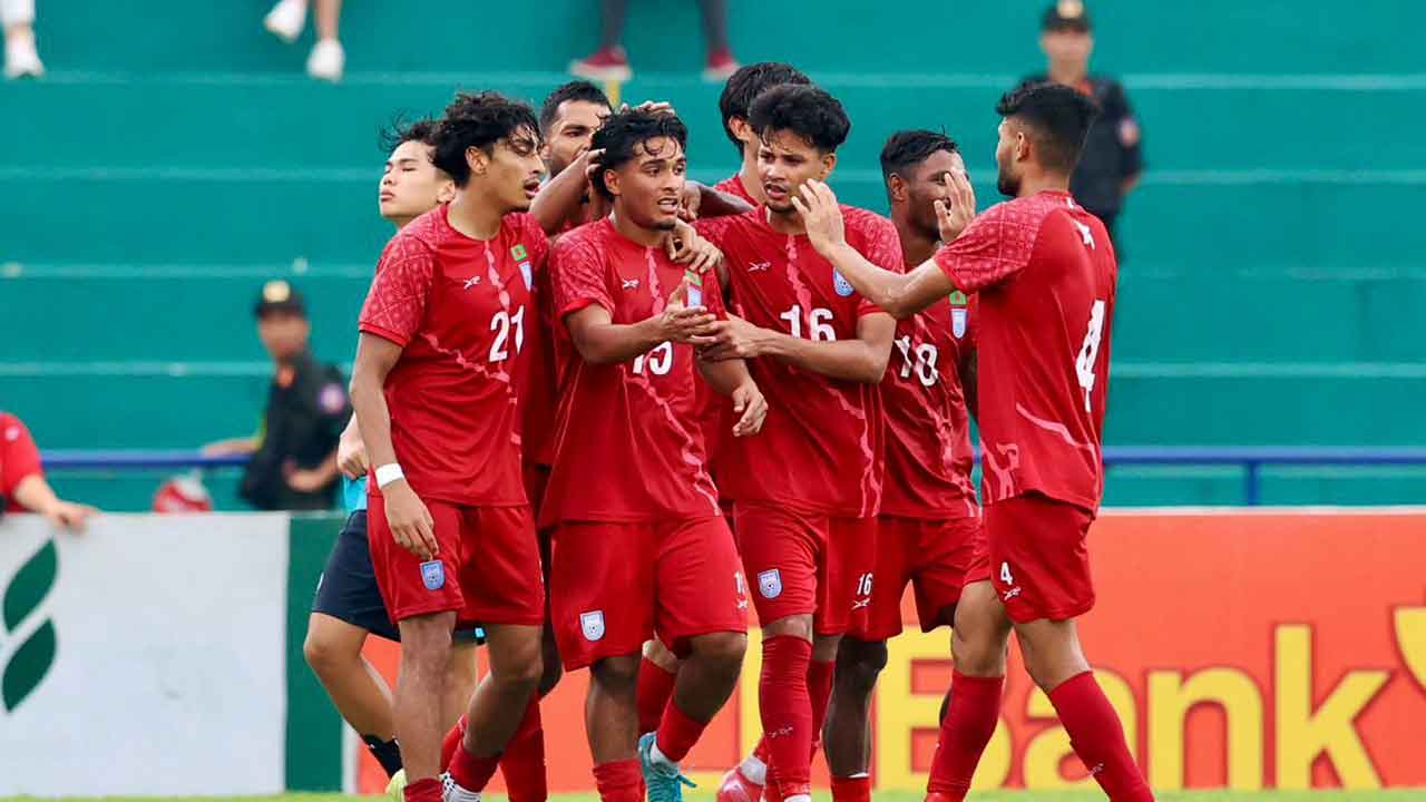 নিয়মরক্ষার ম্যাচে ফাহমিদুল-মোরছালিনদের বড় জয়