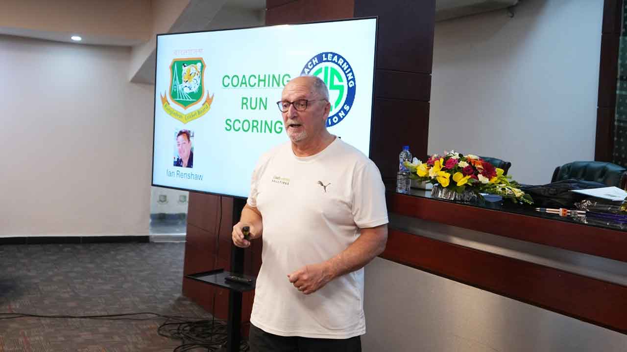 ‘রান স্কোরিং ওয়ার্কশপে’ সমস্যা সমাধানে জোর রেনশ-রসের