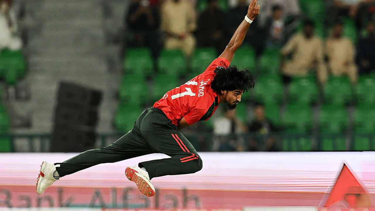 খোঁচা দেওয়া অশ্বিনকে ইয়র্কার ছুড়লেন সাকিব