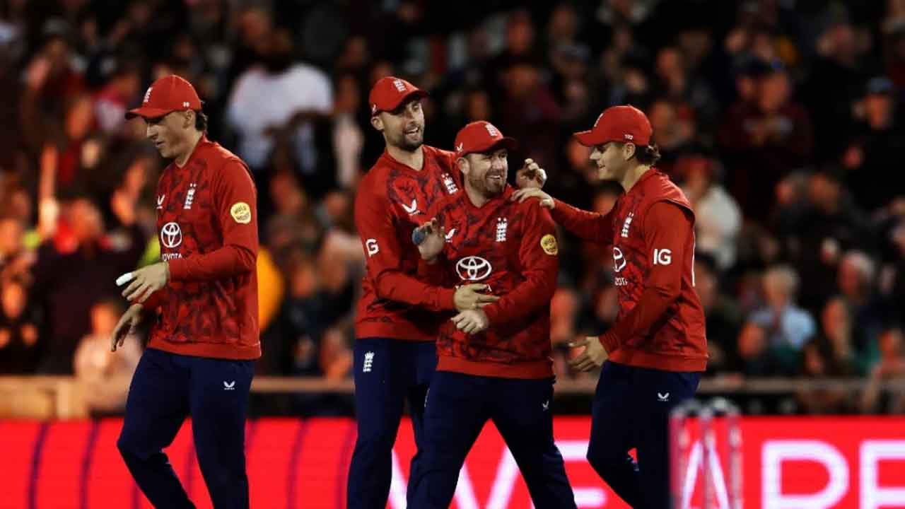 ইতিহাস গড়ে জিতল ইংল্যান্ড