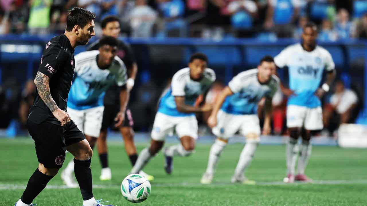 মেসির পেনাল্টি মিসের পর হারল ইন্টার মায়ামি