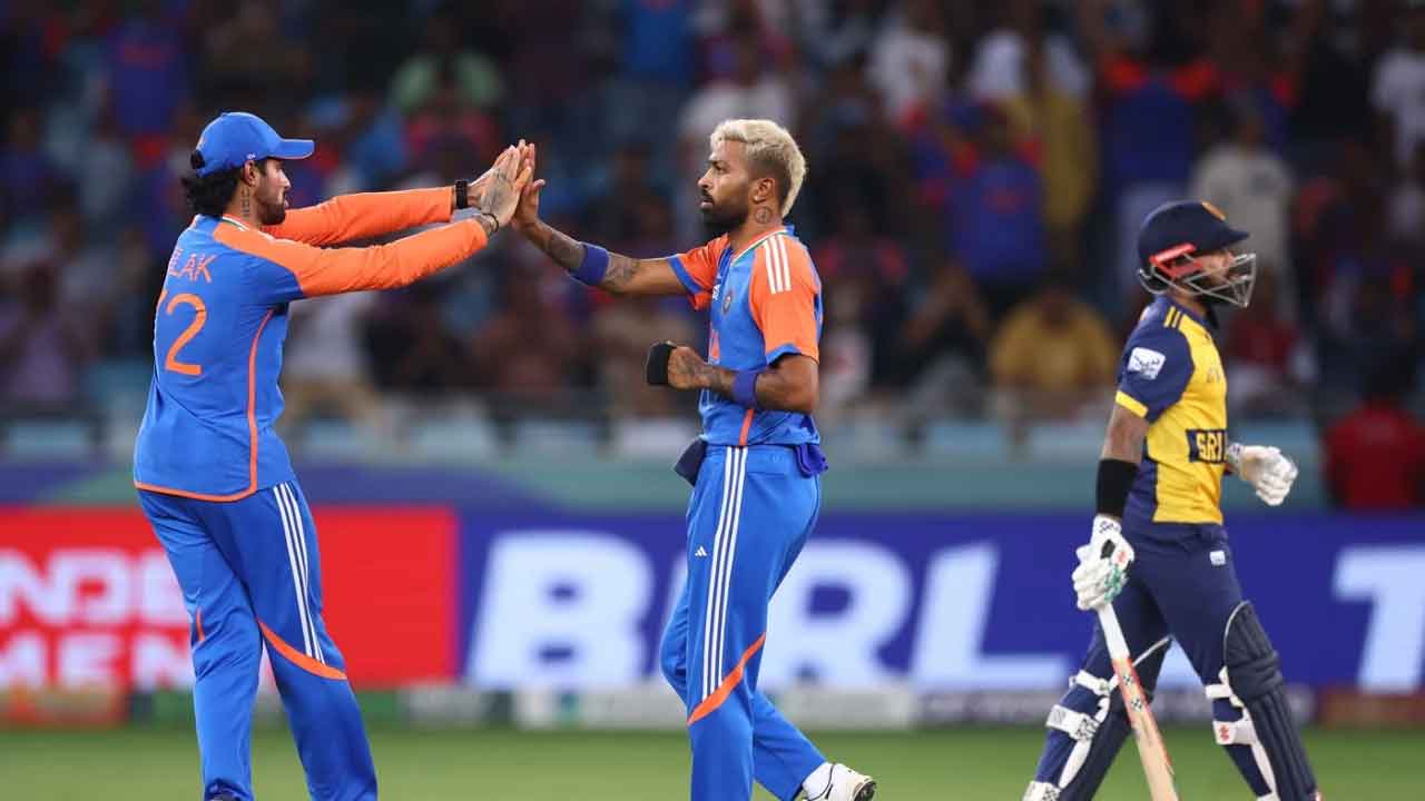 ফাইনালে শঙ্কামুক্ত অভিষেক, হার্দিকের জন্য অপেক্ষা