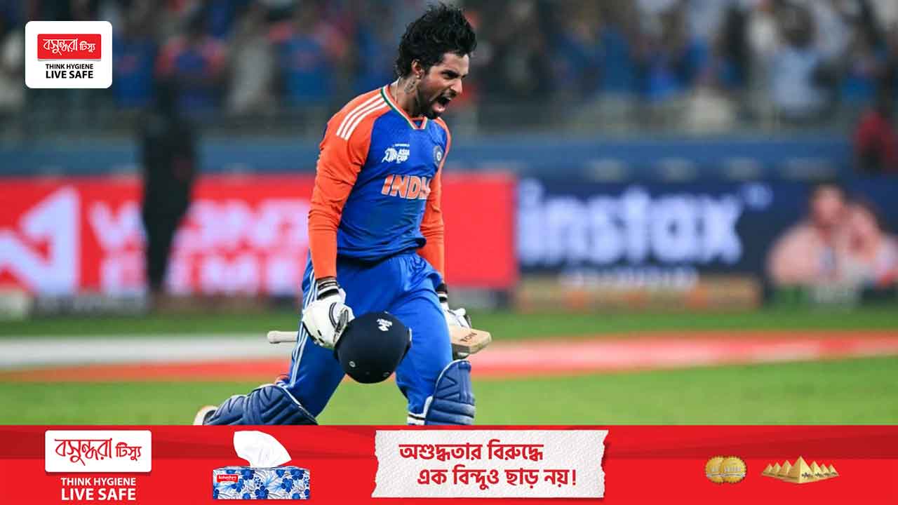 তিলক যেন আকাশ ছুঁলেন