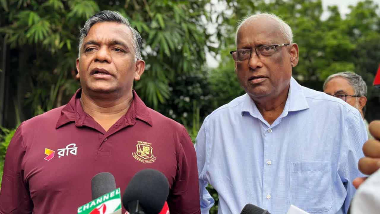 বিনা ভোটে পরিচালক হওয়ার পথে বুলবুল-ফাহিম