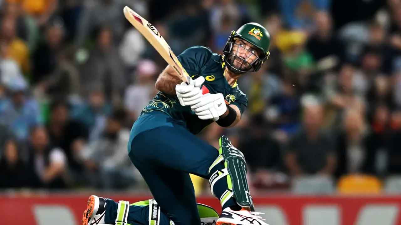 কব্জির চোটে ছিটকে গেলেন ম্যাক্সওয়েল
