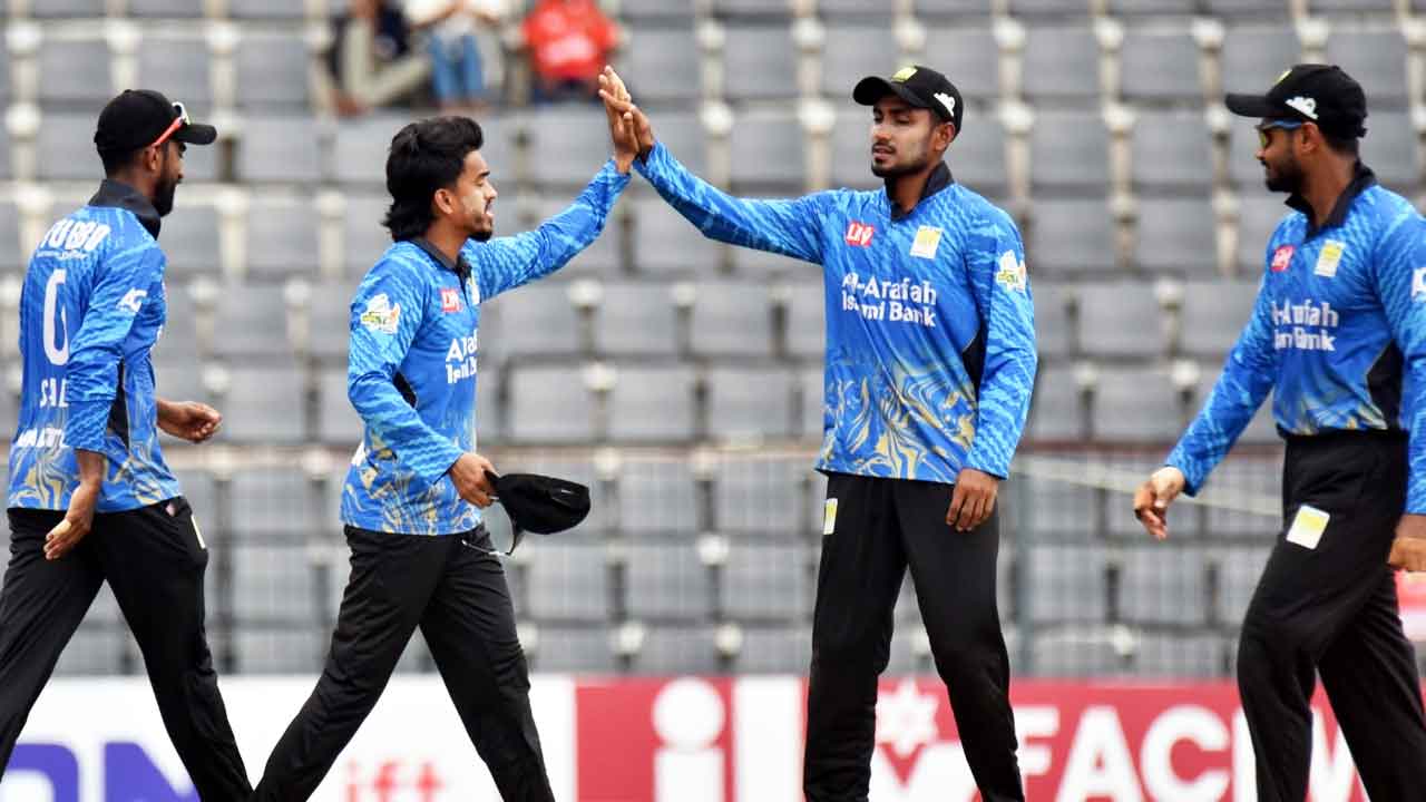 জয়ের সেঞ্চুরির পর রুবেলের ঘূর্ণিতে রেকর্ড গড়া জয়