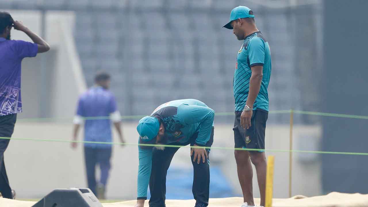 মিরপুরের উইকেট আমার চেয়ে আপনারা ভালো চেনেন: সিমন্স
