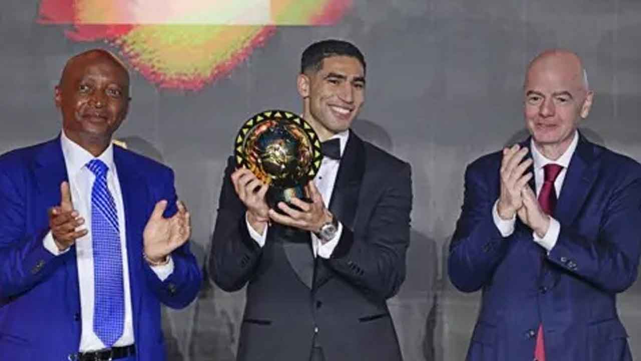 আফ্রিকার বর্ষসেরা হয়ে ইতিহাস হাকিমির