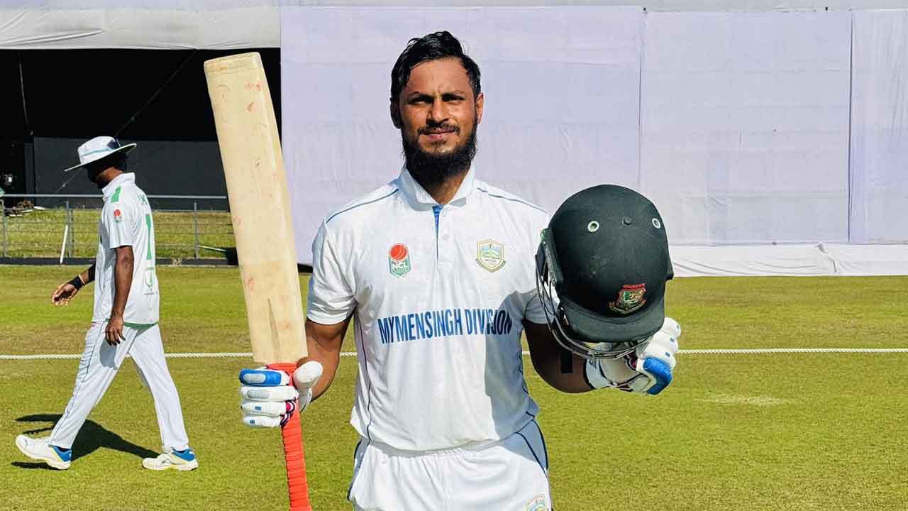 ৭ ইনিংসে ৩২ ছক্কা, এবার ব্যাট হাতে বিধ্বংসী রনি