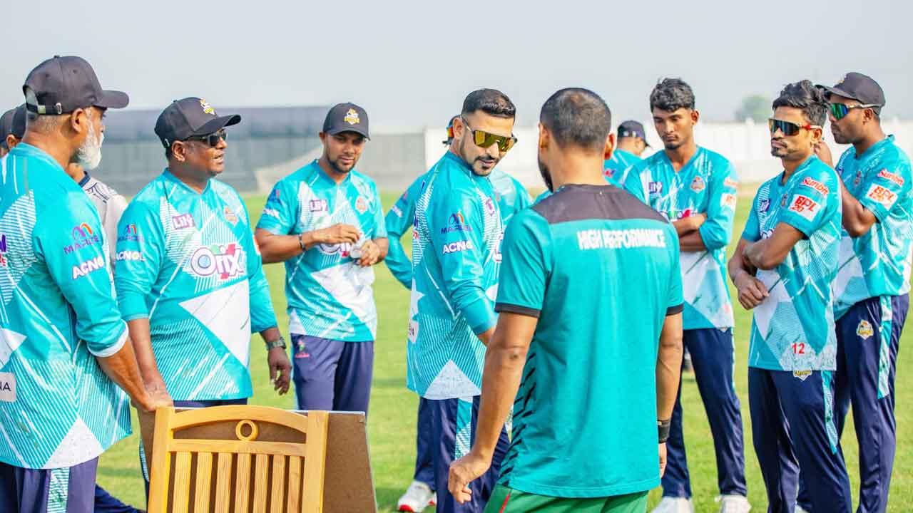 বাজিমাতের দল ঢাকা ক্যাপিটালস