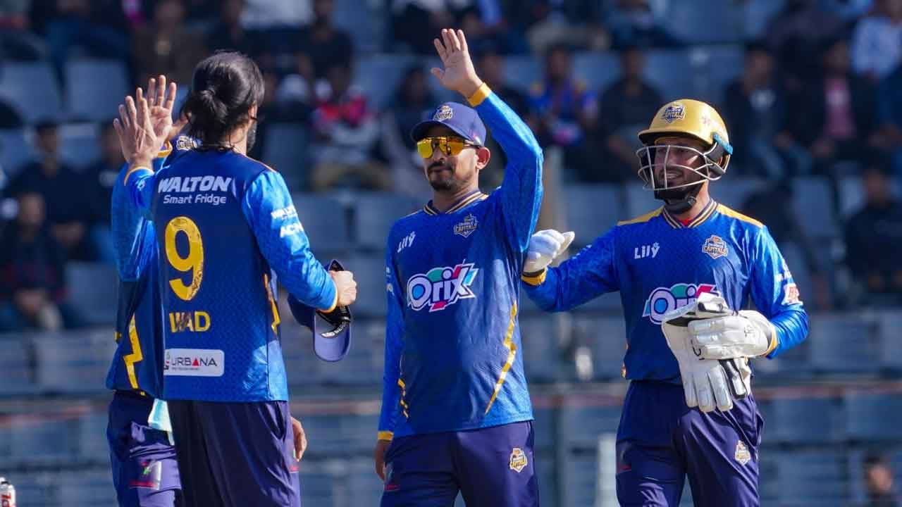 সাব্বির-মামুনদের ব্যাটে শান্তদের হারাল ঢাকা