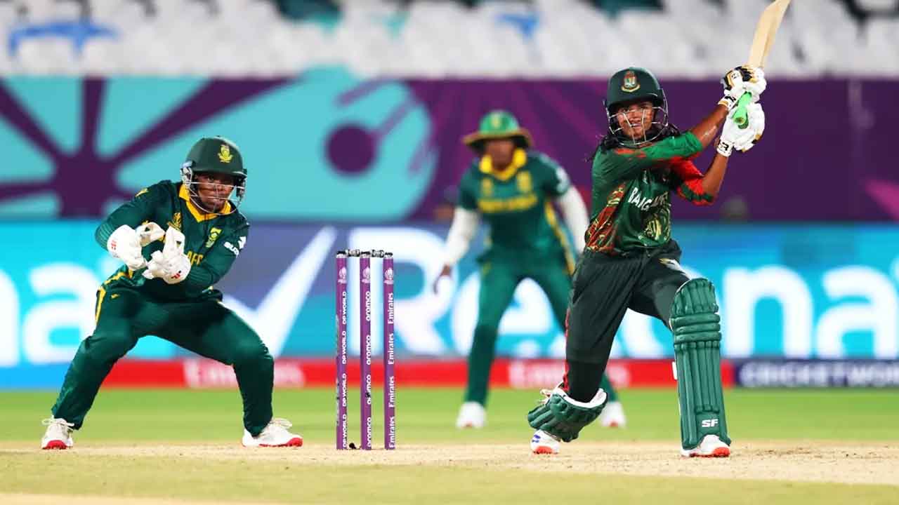 ২৬৪ স্ট্রাইক রেটে স্বর্ণার ছক্কার রেকর্ড