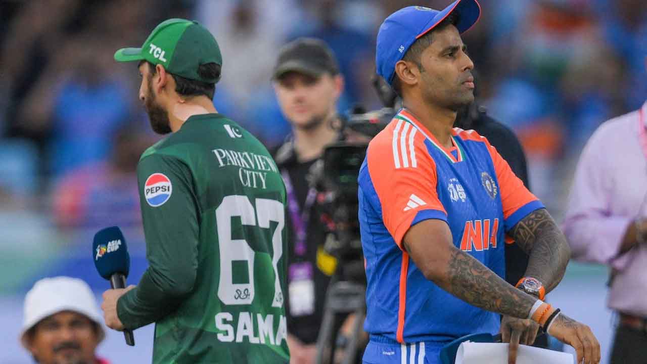 ভারত-পাকিস্তানের হাত মেলানো নিয়ে উত্তেজনা বাড়ছেই