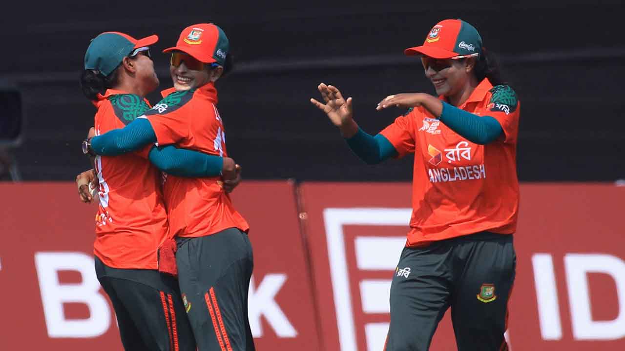 হ্যাটট্রিক জয়ে গ্রুপ চ্যাম্পিয়ন বাংলাদেশ, সেমি-ফাইনালে প্রতিপক্ষ পাকিস্তান