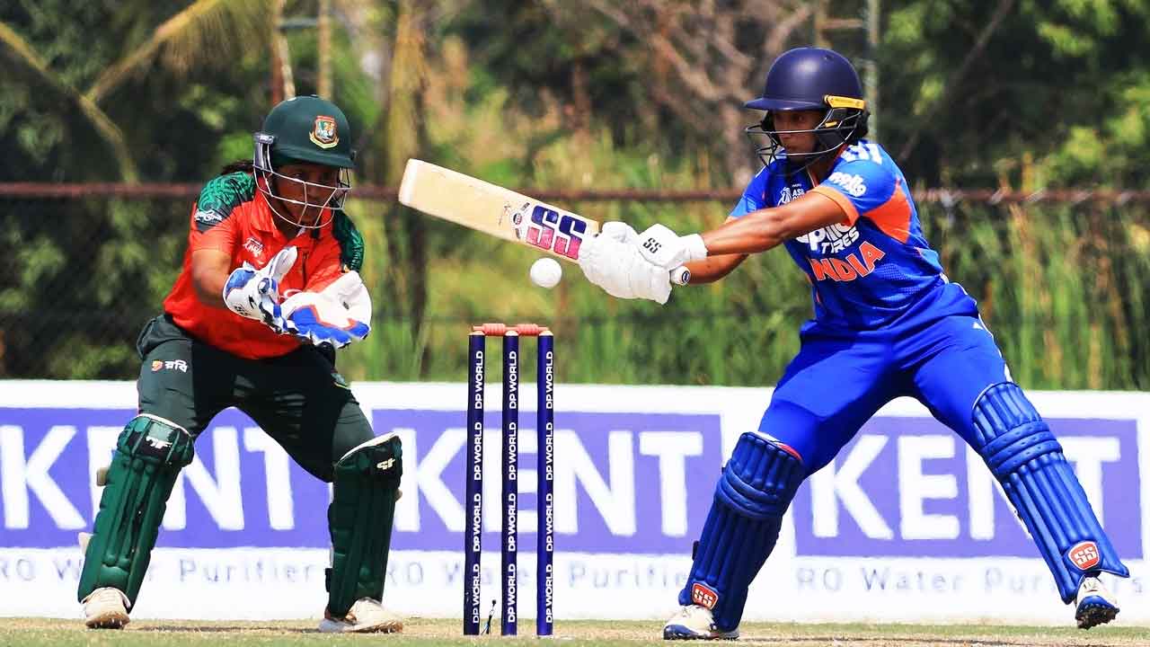 ভারতকে হারিয়ে চ্যাম্পিয়ন হতে বাংলাদেশের লক্ষ্য ১৩৫