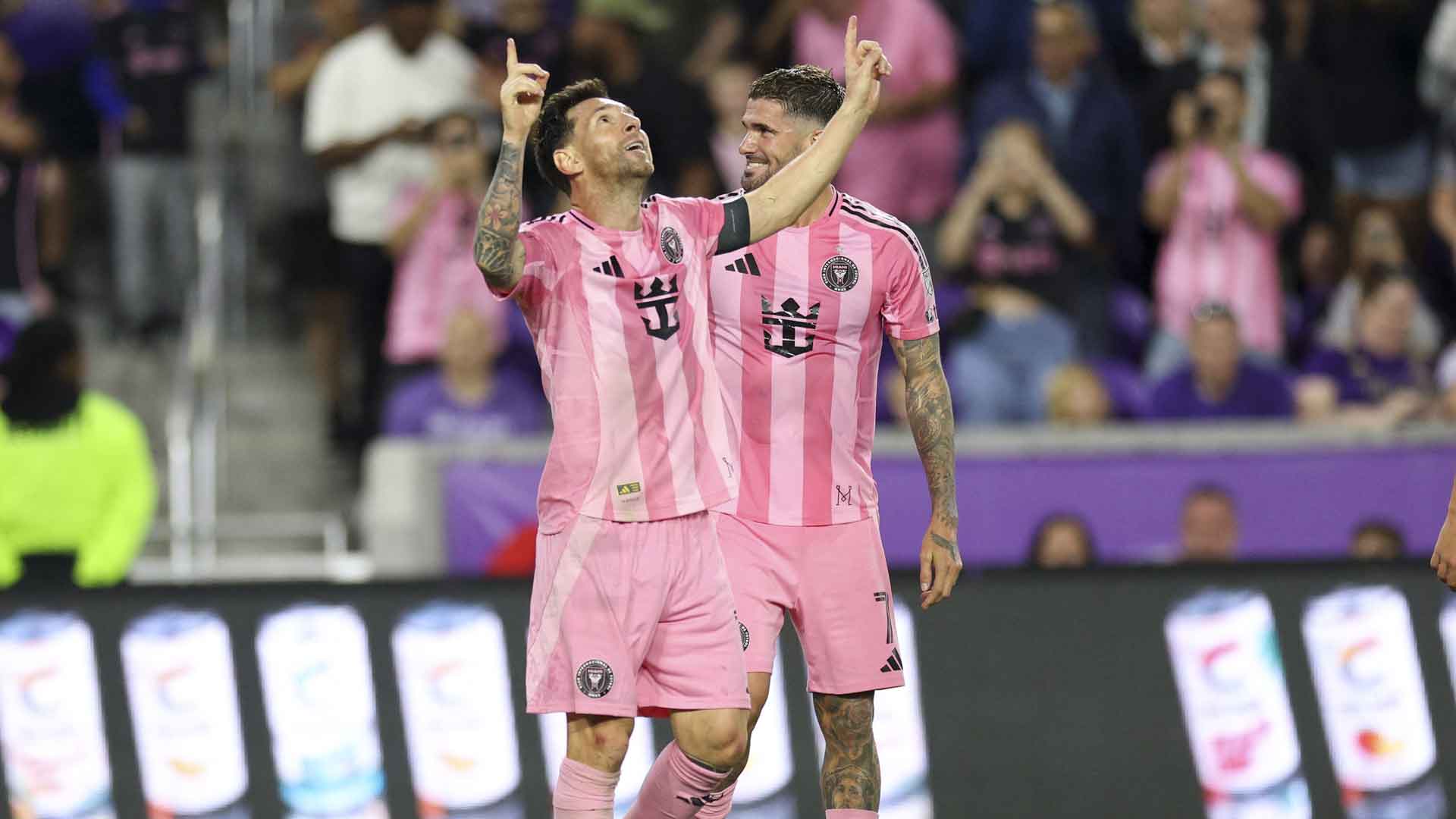 মেসি ম্যাজিকে ঘুরে দাঁড়িয়ে মায়ামির জয়