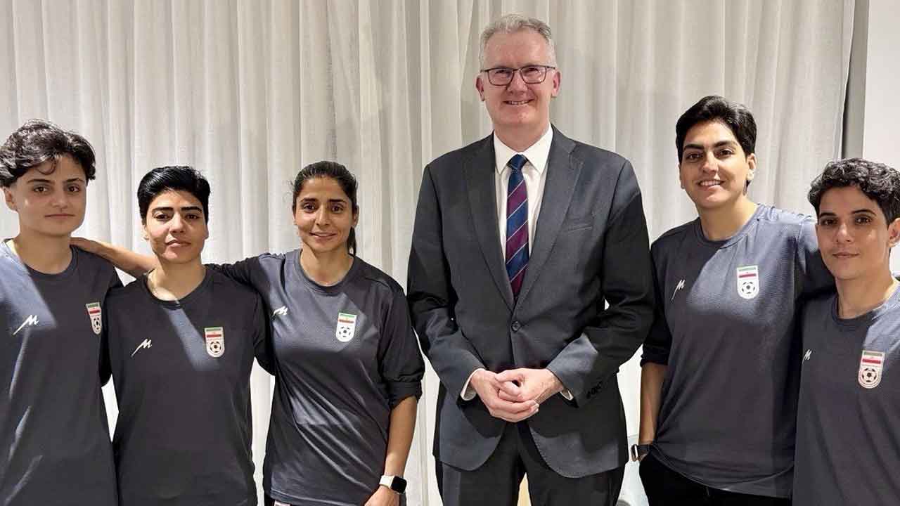 অস্ট্রেলিয়ার আশ্রয়ে ইরানের ৫ নারী ফুটবলার