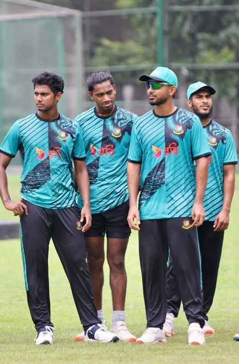 বাংলাদেশ আর অস্ট্রেলিয়ার বোলিং লেংথ এক নয়, বলছেন কোচ বাবুল