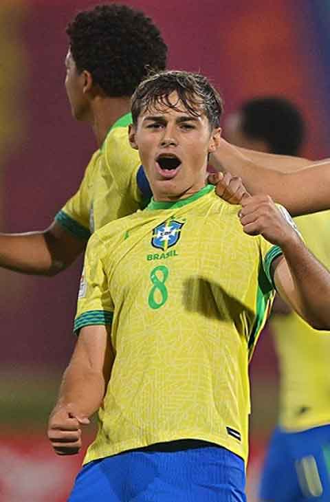 ১৪ শটের টাইব্রেকার জিতে শেষ ষোলোতে ব্রাজিল