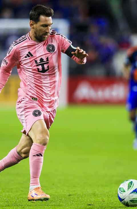 সবাইকে ছাড়িয়ে অ্যাসিস্টের রাজা মেসি