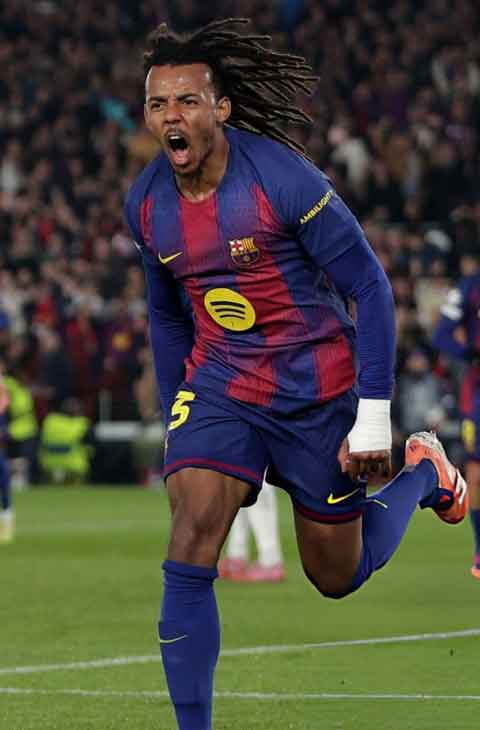 কুন্দের তিন মিনিটের ঝড়ে মূল্যবান তিন পয়েন্ট পেল বার্সা