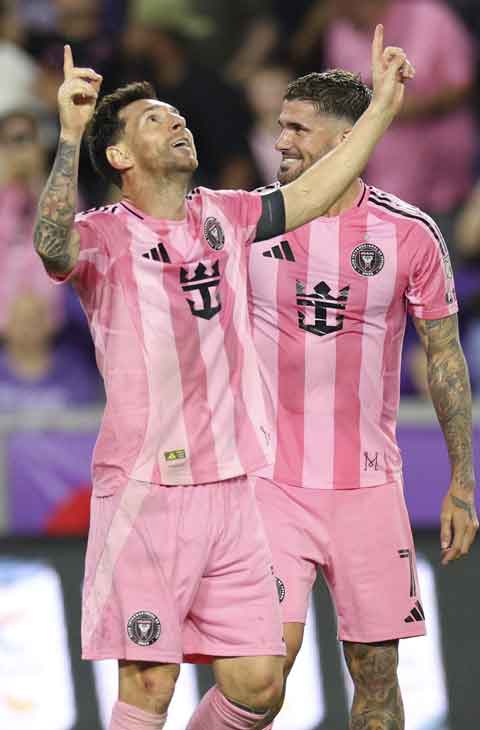 ব্যতিক্রমী সম্মান দিয়ে মায়ামি স্টেডিয়ামে মেসির নামে স্ট্যান্ড