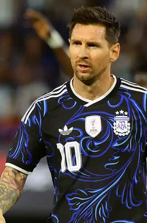 মেসি-আলভারেজের গোলে জাম্বিয়াকে উড়িয়ে দিল আর্জেন্টিনা