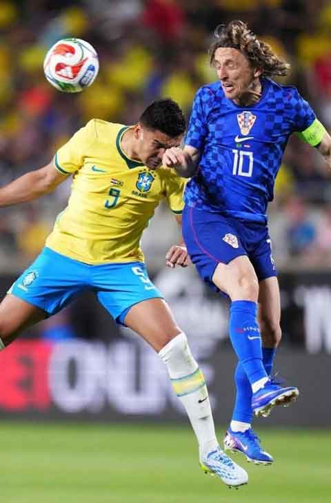 ৪ মিনিটে দুই গোল করে ক্রোয়েশিয়াকে হারাল ব্রাজিল