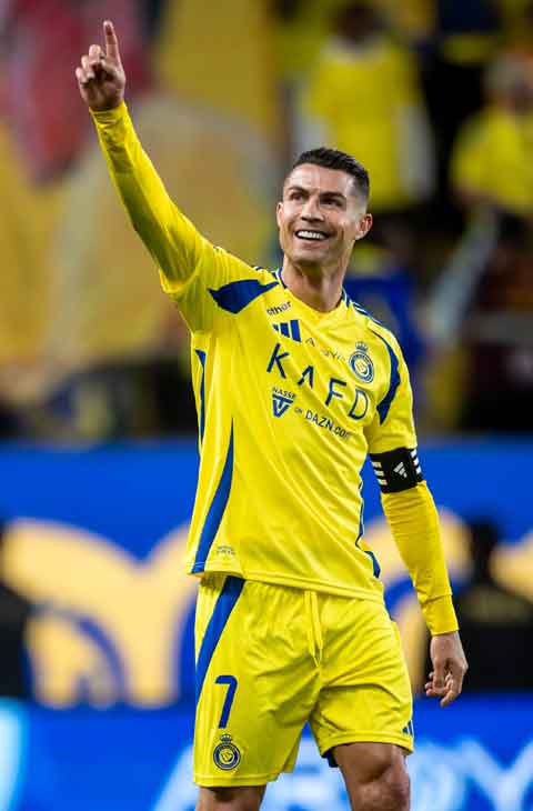 রোনালদোর রেকর্ডের রাতে শিরোপার আরও কাছে নাসর